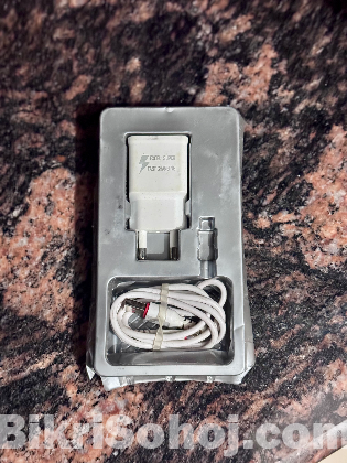 Excel Super Fast Travel Charger – 21W Power up anywherel